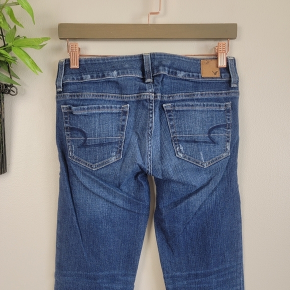 American Eagle Artist Crop Low Rise Dark Wash Distressed Stretch AE 2 Jeans - Picture 10 of 14